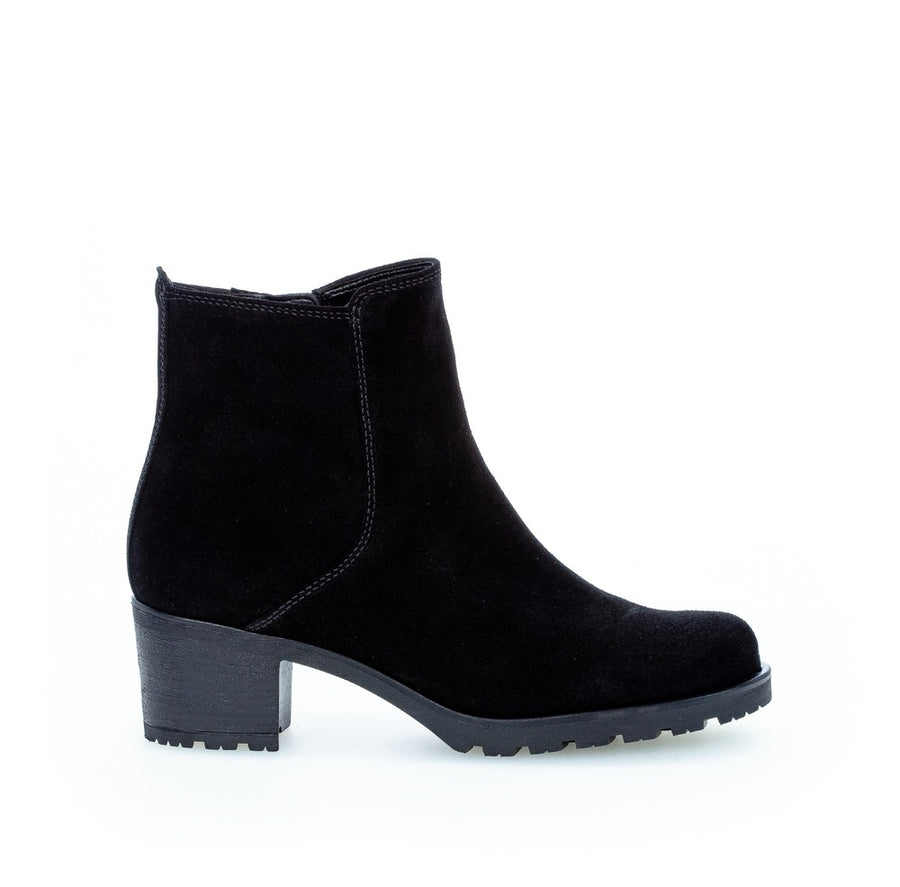 Gabor 52.800.47 Black Ankle Boots